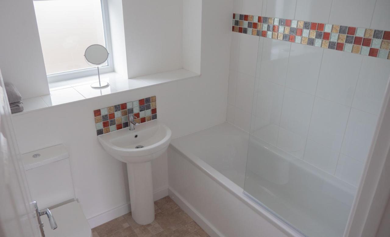 Апартаменты Abingdon - Private Flat With Garden & Parking 01 Экстерьер фото